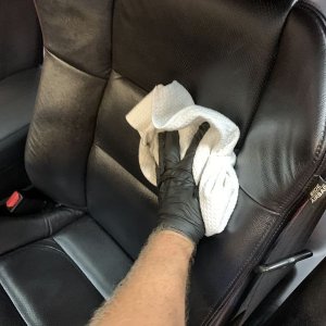 Review Letherique Leather Rejuvenator and Pristine Clean