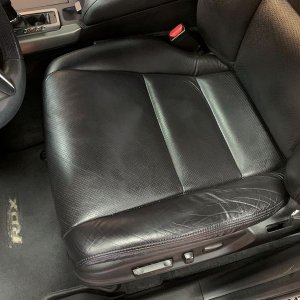 Review Letherique Leather Rejuvenator and Pristine Clean