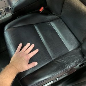 Review Letherique Leather Rejuvenator and Pristine Clean