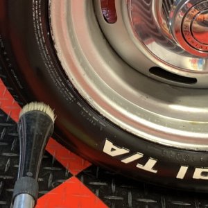 Review Tire Coating Pinnacle Black Label Tire Clear Coat No Sling No Mess