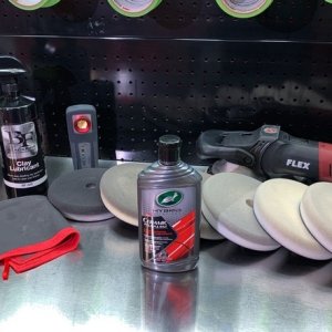 Review Hybrid Solutions Ceramic Polish & Wax Mike Phillips