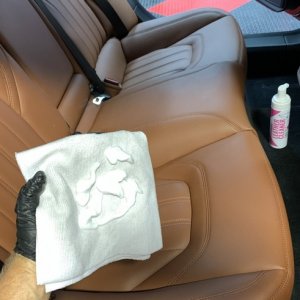 Review GYEON Mild LeatherSet Mike Phillips