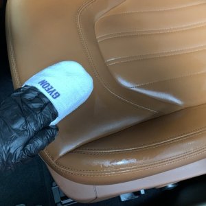 Review GYEON Mild LeatherSet Mike Phillips