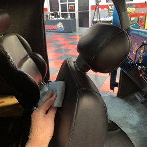 Review IGL Coatings Leather ECOSHINE