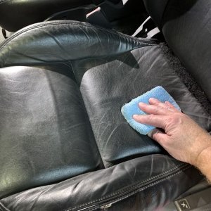 Review IGL Coatings Leather ECOSHINE