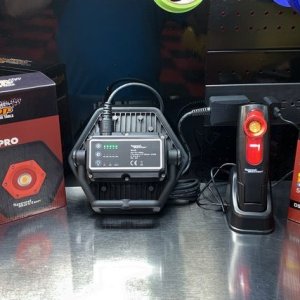 Review SpeedMaster Swirl Finder Detailing Lights