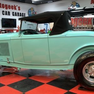 Video Machine Scrubbing Tires and Tire Coatings Mike Phillips