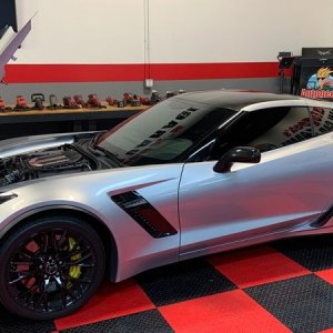 Remove swirls scratches by machine in Vinyl Stripes Decals Graphics Corvett