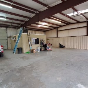 New_Shop_Lots_of_Space