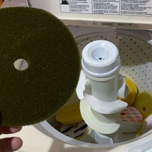 Single Stage Paint Removed from Buffing Pads Washing