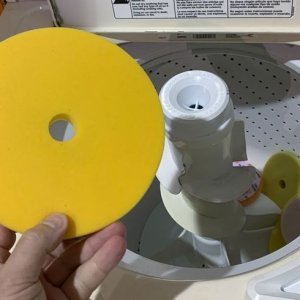 Single Stage Paint Removed from Buffing Pads Washing