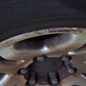 2003 Toyota Sequoia Rims Dirty