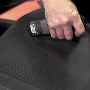 Review Pinnacle Black Label Alcantara Cleaner and Protectant
