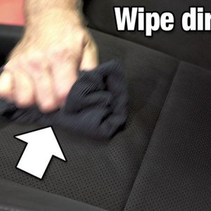 Review Pinnacle Black Label Alcantara Cleaner and Protectant