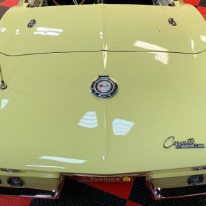 Mellow Yellow 2-door Chevy Dr. Beasleys Z1 Corrected Sealed 1965 Corvette