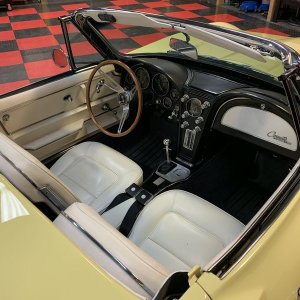 Mellow Yellow 2-door Chevy Dr. Beasleys Z1 Corrected Sealed 1965 Corvette