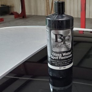 Lexus_BLACKFIRE_Water_Spot_Remover_Display