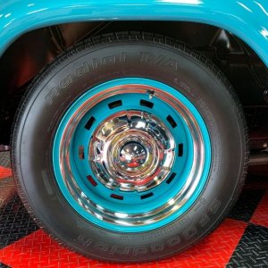 Review Pinnacle Jeweling Wax Swirls Gone in 1 Step