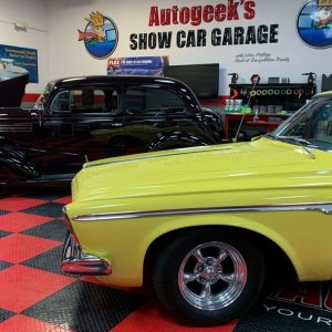 Old_2-Door_Chevy_001