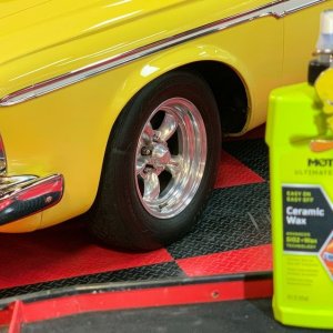Review Mothers Ceramic Wax by Mike Phillips Tweety Bird