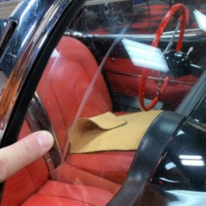 how to remove wiper marks scratches in glass windshield