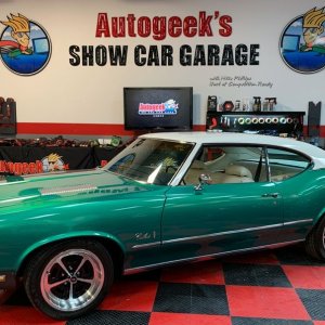 1972 Cutlass Wetsanding by Mike Phillips