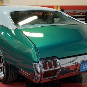 1972 Cutlass Wetsanding by Mike Phillips