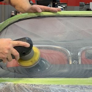 Machine Sanding Polishing Glass Windshields Mike Phillips
