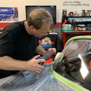 Machine Sanding Polishing Glass Windshields Mike Phillips
