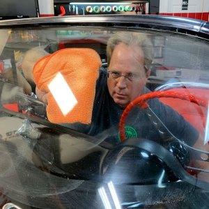 Machine Sanding Polishing Glass Windshields Mike Phillips