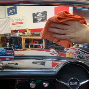 Machine Sanding Polishing Glass Windshields Mike Phillips
