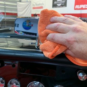 Machine Sanding Polishing Glass Windshields Mike Phillips