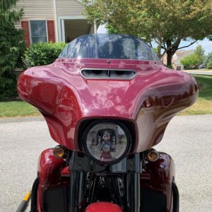 Machine polishing Harley Davidson Batwing Fairing