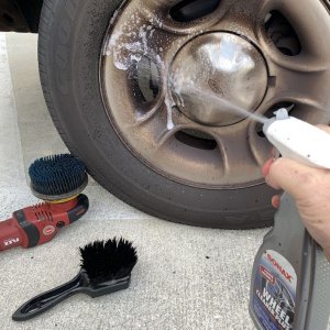 SONAX Wheel Cleaner PLUS New Formula