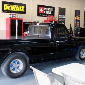 1970 Chevy Truck Show Car Garage Video