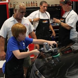 Rand removing swirls with a Cyclo Polisher