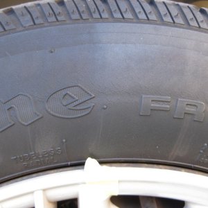 DP Tire Gel vs Opti-bond