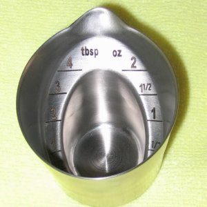 OXO SS Mini Measuring Cup (a)