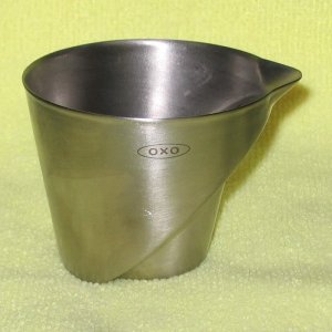 OXO SS Mini Measuring Cup (b)