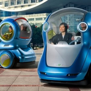 GM's EN-V Concept 2-Wheel PT