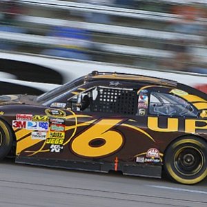 UPS_RACE_CAR