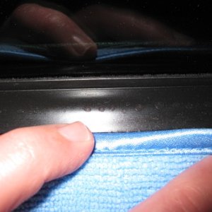 43-Dried_on_window_seal