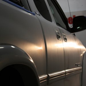 Chalky White '01 Tundra