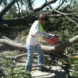Chainsaw Laura