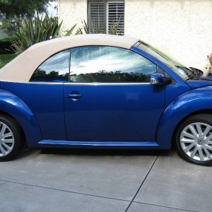 08 VW Convertable