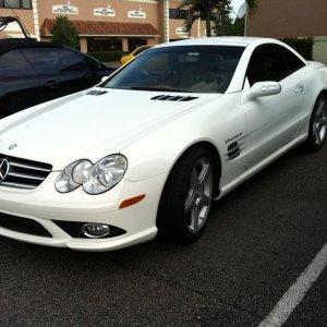 White AMG