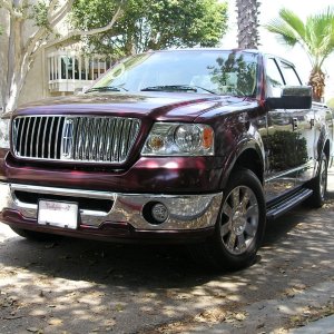 2006 Mark LT Front Corner