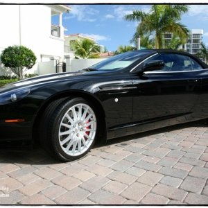 Aston_Martin_1_