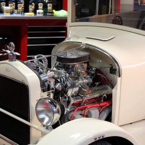 What's in the Garage TV Show with Mike Phillips at Autogeek.net
