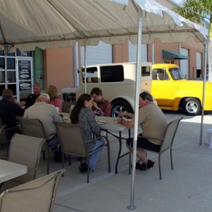 What's in the Garage TV Show with Mike Phillips at Autogeek.net